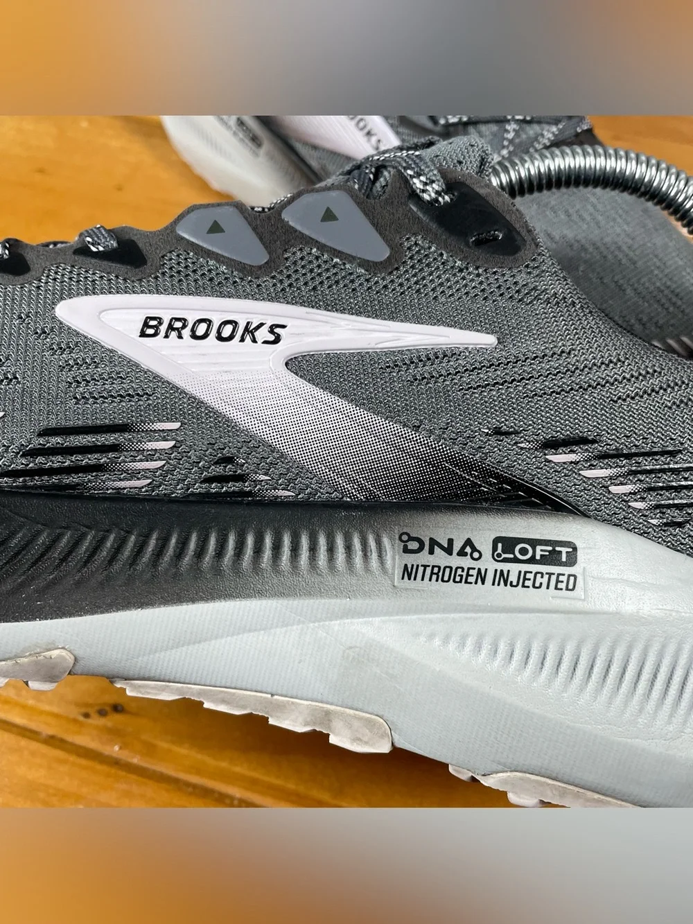 Brooks Ghost Trail Womens Size 9.5 B Gray Black Trail Running Shoes 1204641B037